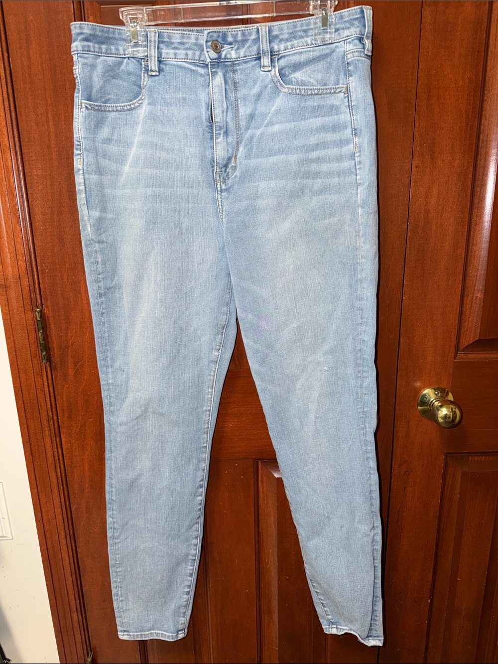 American Eagle Light Blue Highest-Rise 360° stretch Women’s Jeans